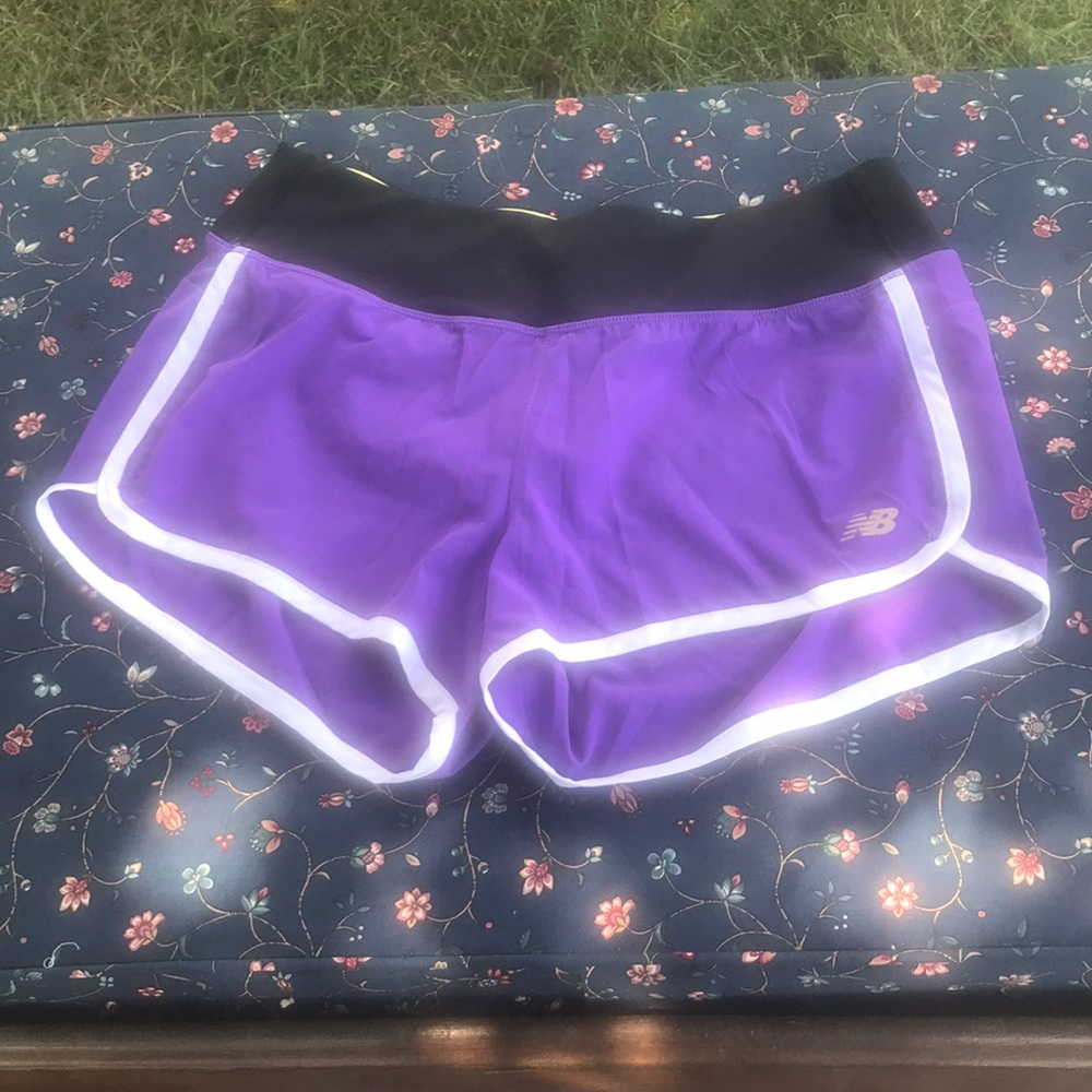 New Balance Athletic shorts size L